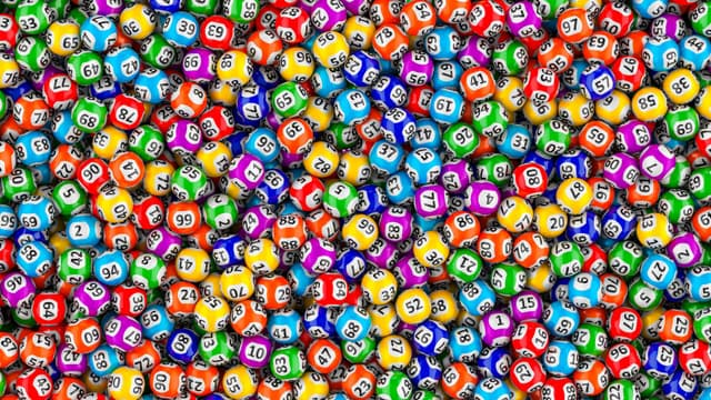 ඔබේ ලොතරැයි ජයග්රහණ වියදම් කිරීමට හොඳ ක්රම image